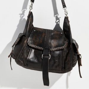 FREE PEOPLE We The Free Leigh Distressed Leather Tote in Graphite Black